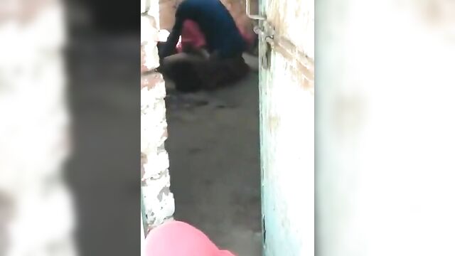 Watching her daughter getting fucked homemade - 4 image