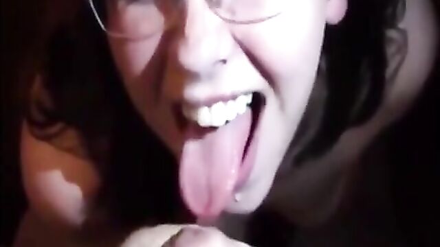 Facial cumshot for my pretty daughter - 3 image