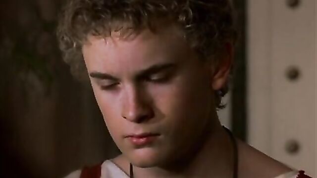 Atia and Octavian Mother and Son incest scene - 4 image