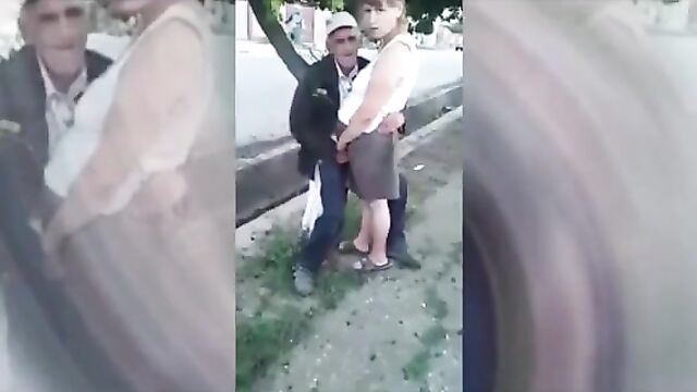 Grandpa Fingered his granddaughter in public - 2 image