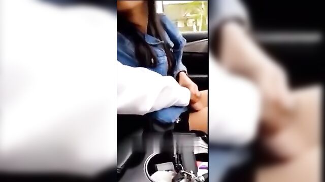 Real dad touches his daughter's pussy with his fingers - 4 image