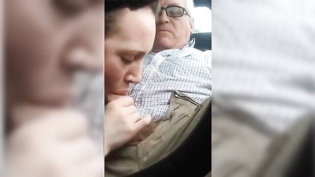 Daughter gives her daddy a blowjob in the car