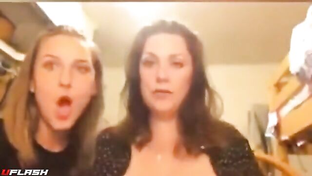 Pretty Mom flashes on daughters live stream - 5 image