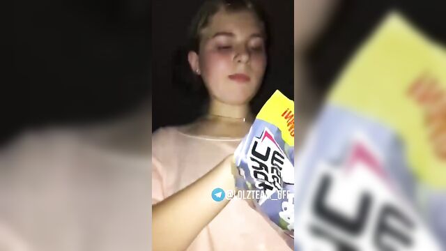 Daughter likes to suck daddy's dick before bed - 3 image