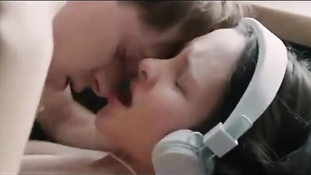 Brother Takes Sexy Sister’S Virginity