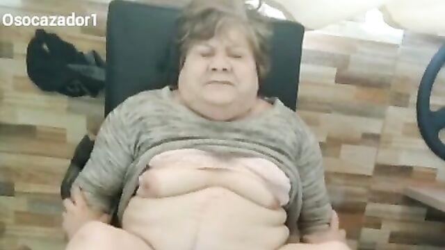Real Grandmother Lets Her Grandson Lick Her Pussy On Webcam - 3 image