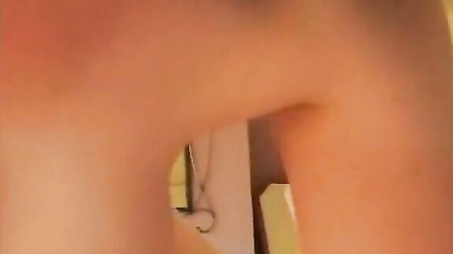 One cumshot and one creampie for my mom - 1 image